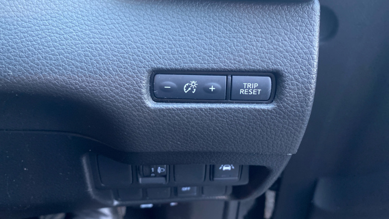 Nissan Qashqai 1.3 DiG-T Acenta Premium 5dr Petrol Hatchback